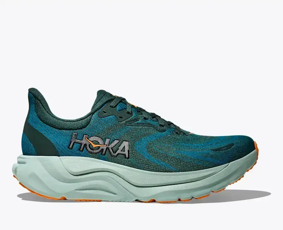HOKA Arahi 8 Bay Leaf Tidal Wave Media front view