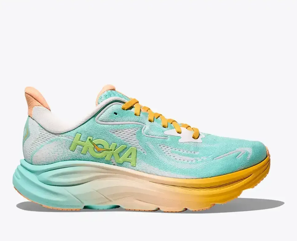 HOKA Clifton 10 Run Club Pack (Damen) Media front view