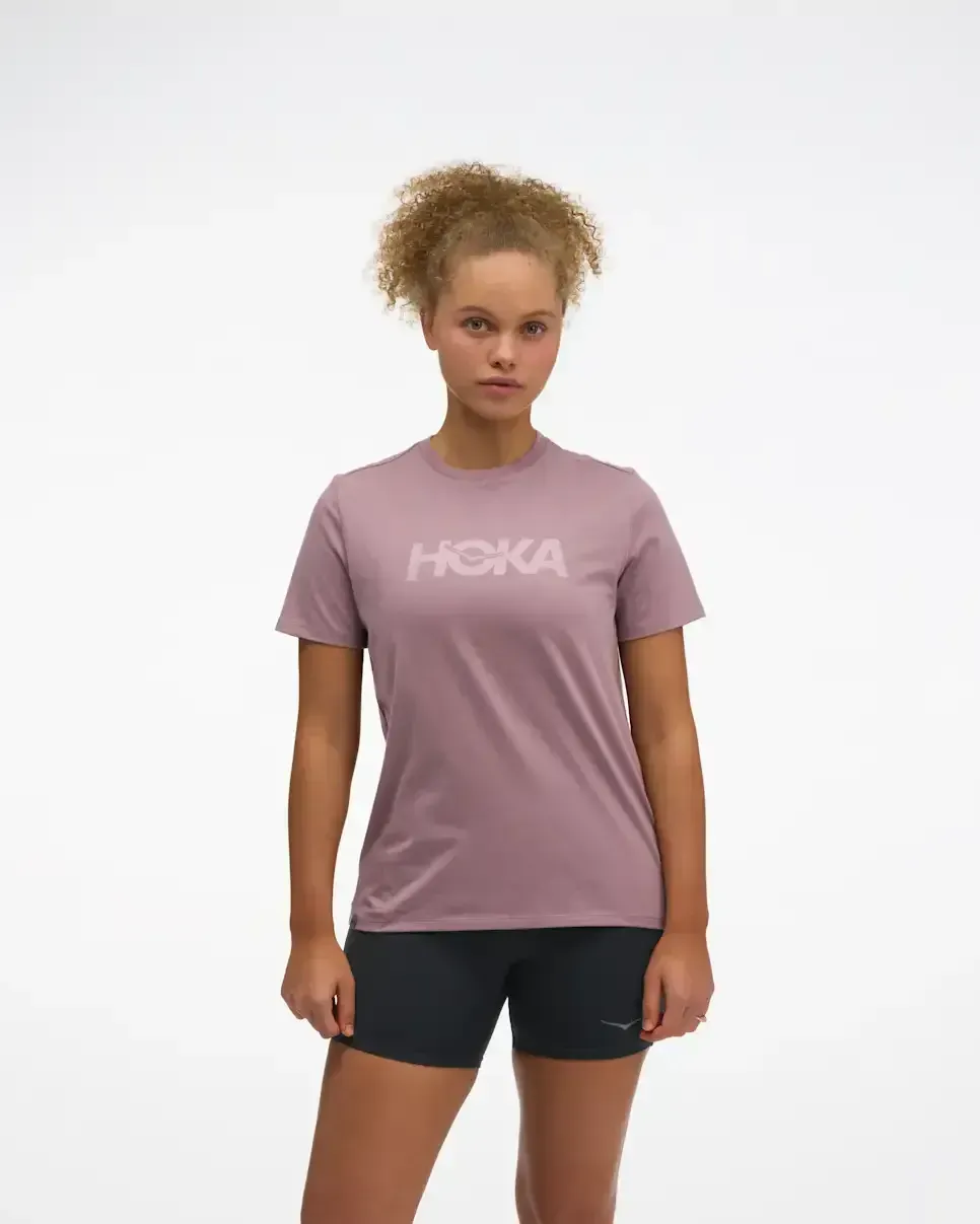 HOKA Core Logo Graphic Tee Dark Quartzite (Damen) Media front view