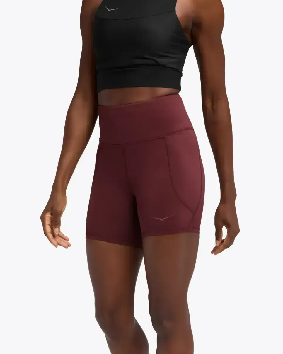 HOKA Elaro 5″ Bike Short Black Cherry (Damen) Media front view