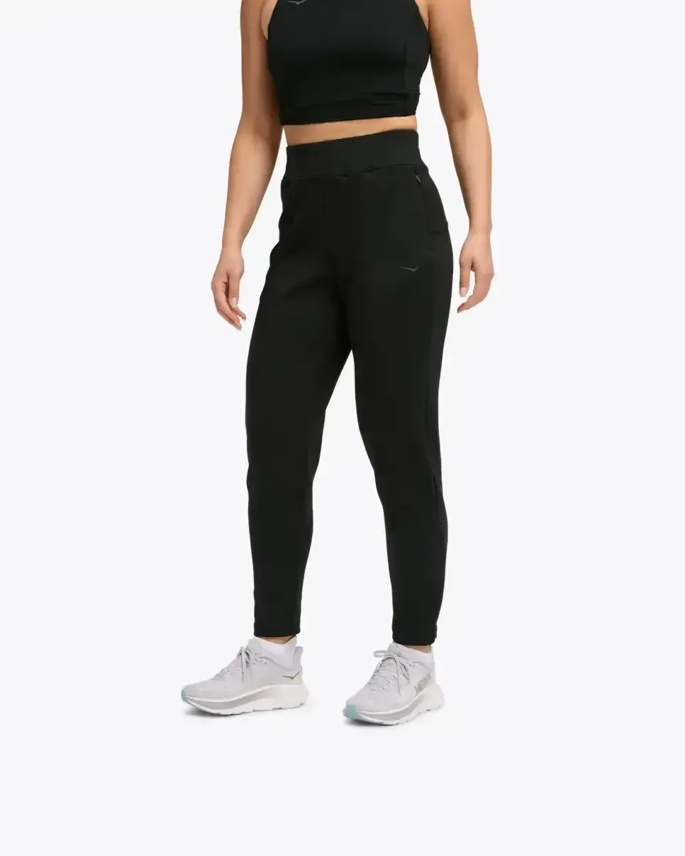 HOKA Essential Recovery Pant Schwarz (Damen) Media front view