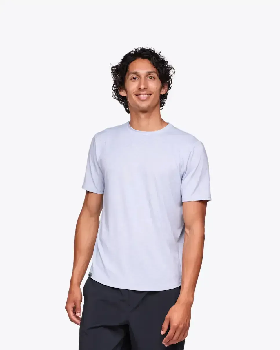 HOKA Essential Tee Gull Htr Media front view