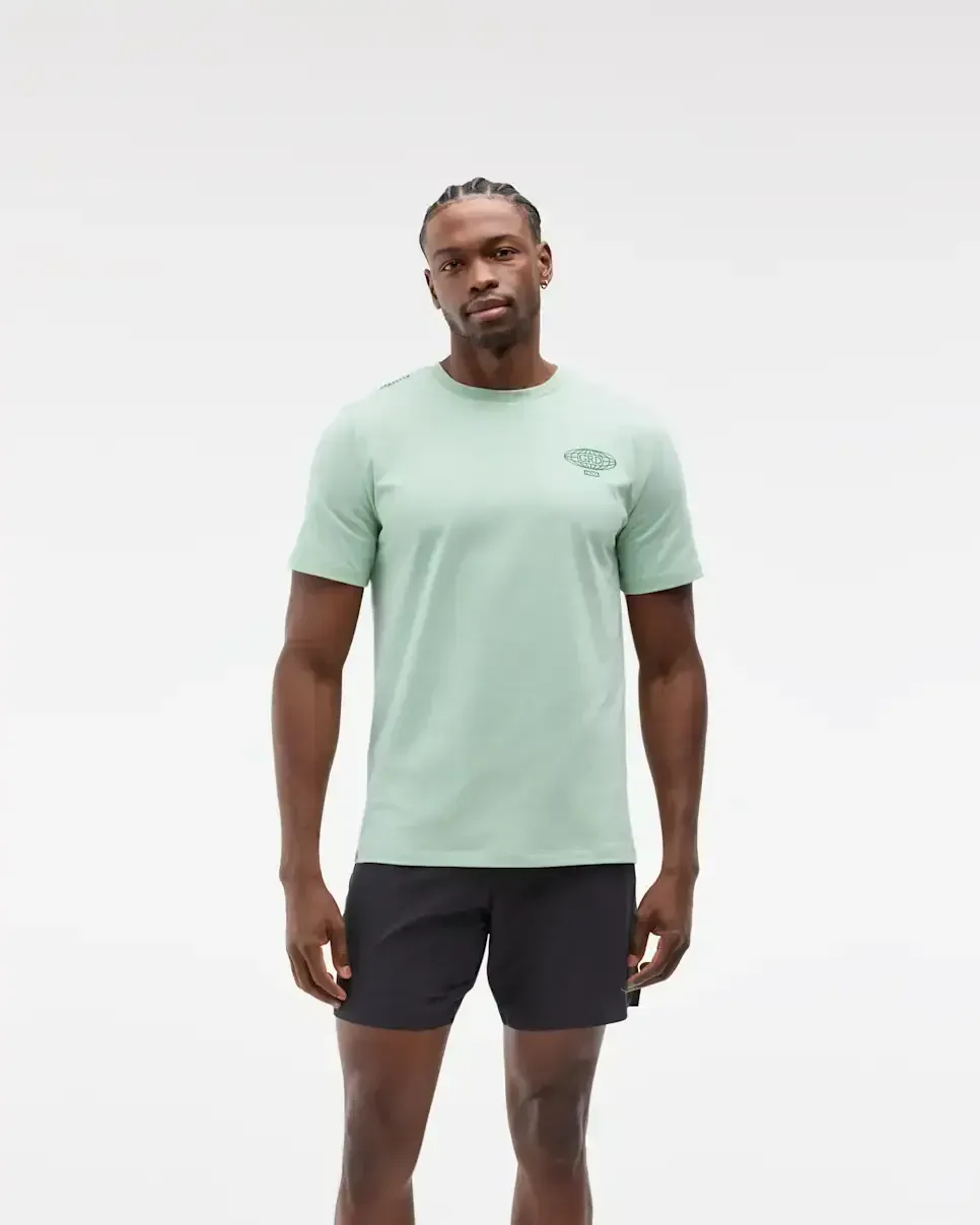 HOKA Global Run Day Graphic Tee Salbei Media front view