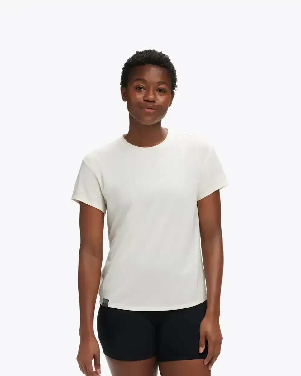 HOKA Hoka Essential Tee Eggnog (Damen) Media front view