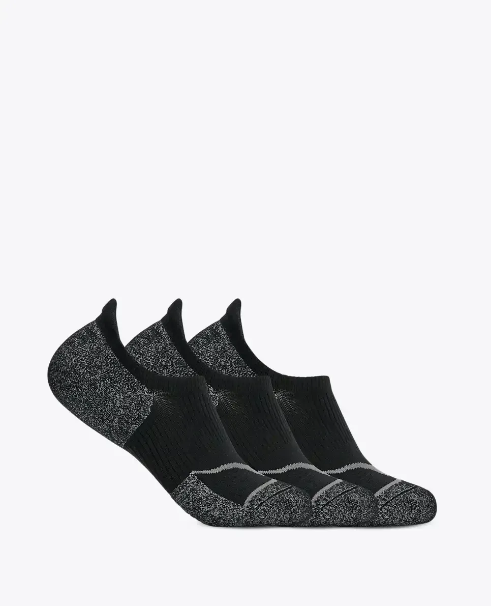HOKA Invisible Sock 3 Pk Schwarz/Schwarz/Schwarz Media front view