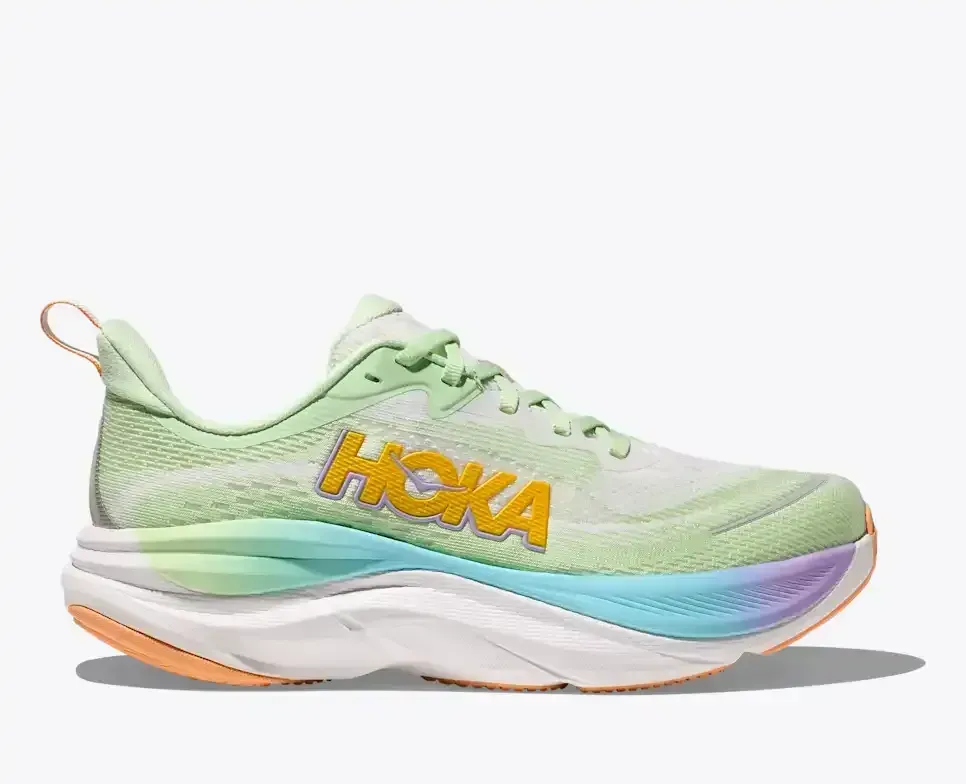 HOKA Skyflow Luna Moth Weiß Media front view