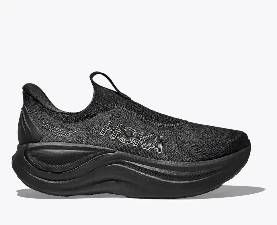HOKA Skyward Laceless Schwarz Media front view