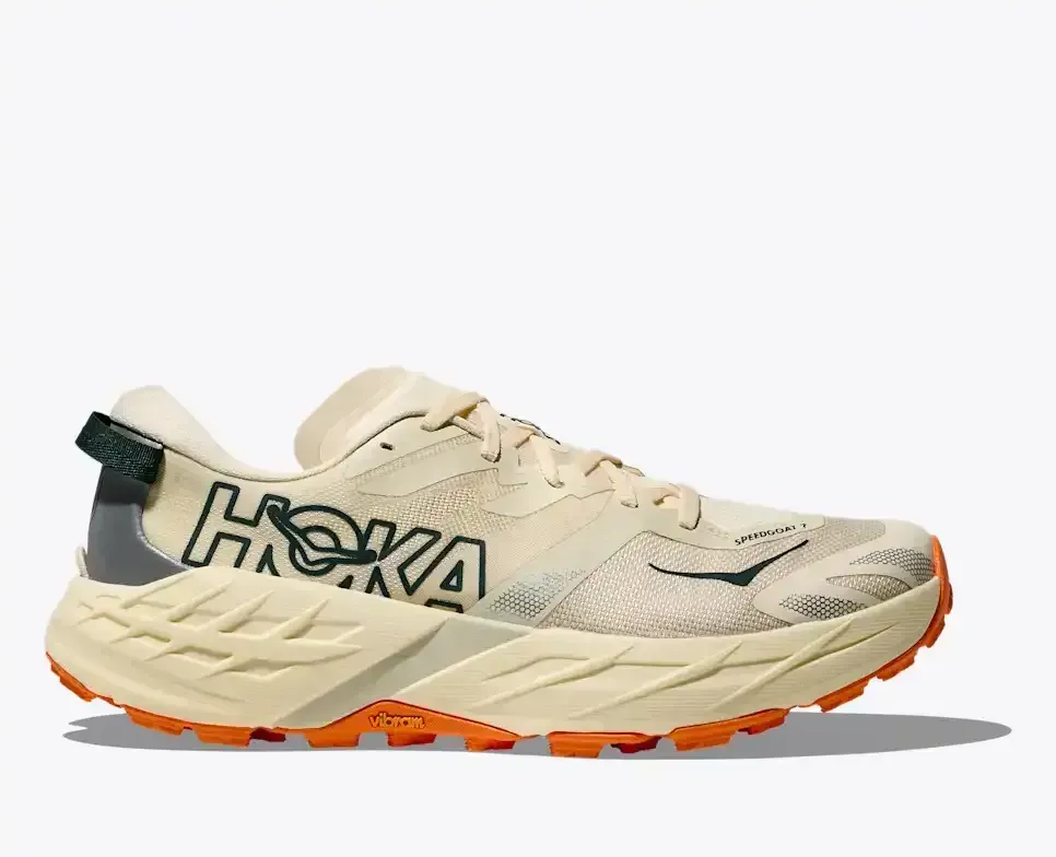 HOKA Speedgoat 7 Vintage Gelb Kurkuma Media front view