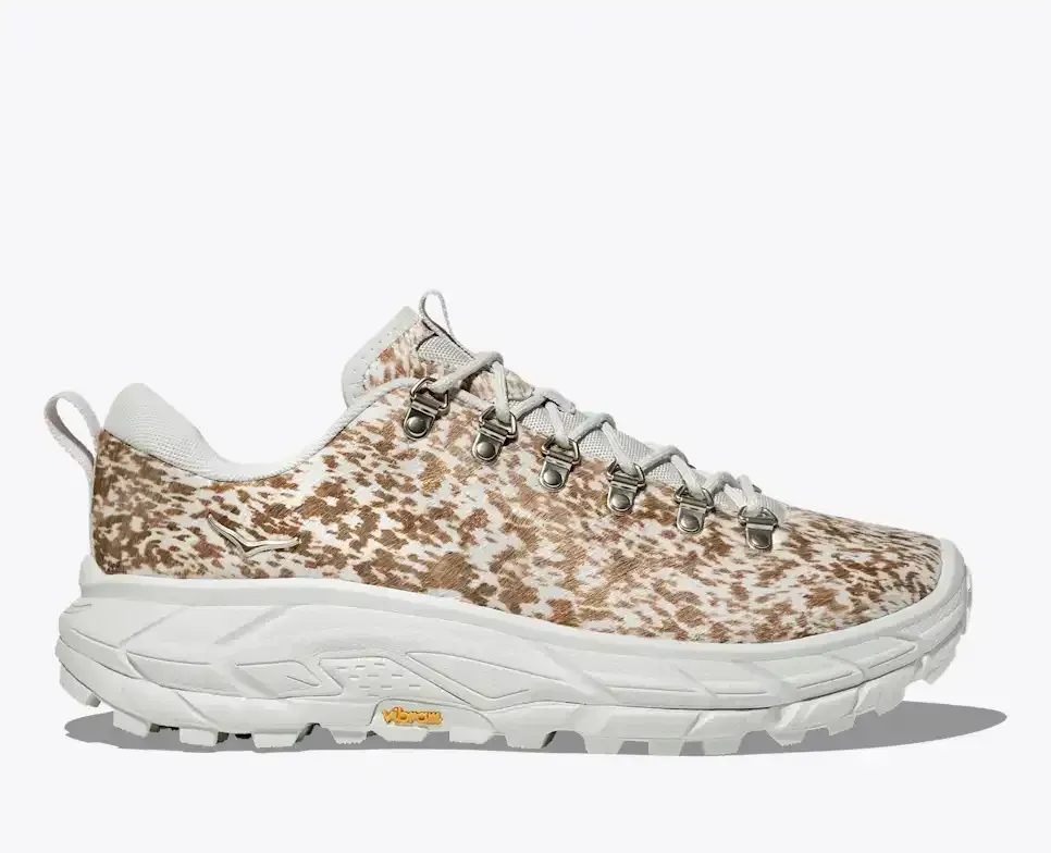 HOKA Tor Summit + Weißer Onyx Media front view